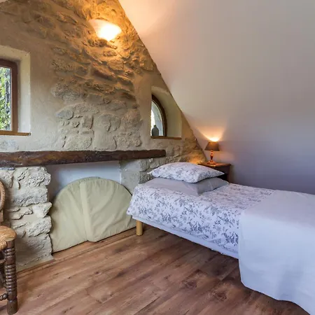 Familial Renove Avec Jardin, Activites Exterieures Et Recharge Electrique A - Fr-1-306-843 Ferienhaus