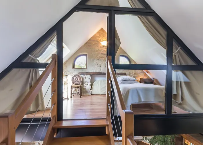 Casa de Férias Familial Rénové Avec Jardin, Activités Extérieures Et Recharge électrique à - Fr-1-306-843