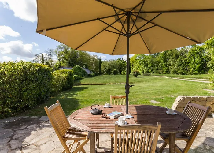 Familial Rénové Avec Jardin, Activités Extérieures Et Recharge électrique à - Fr-1-306-843 Casa de Férias *